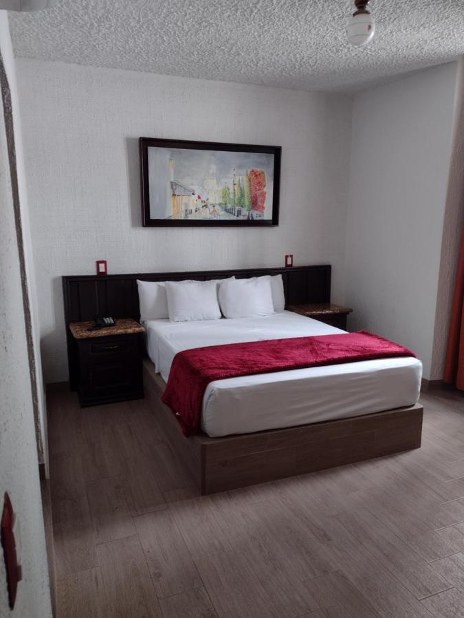 Hotel Don Quijote Plaza - Guadalajara Centro Historico Εξωτερικό φωτογραφία