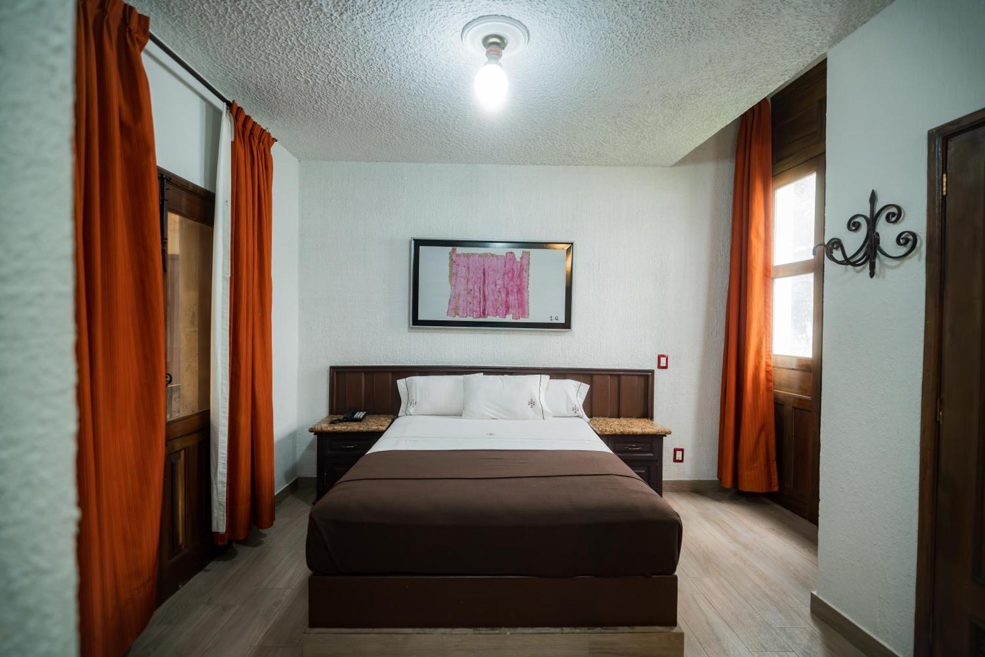 Hotel Don Quijote Plaza - Guadalajara Centro Historico Εξωτερικό φωτογραφία