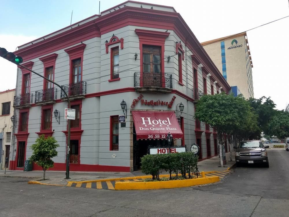 Hotel Don Quijote Plaza - Guadalajara Centro Historico Εξωτερικό φωτογραφία